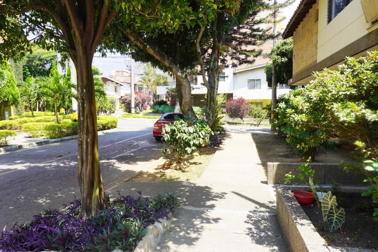 Buntes House-Casa Hotel Laureles-Estadio Medellín Exterior foto